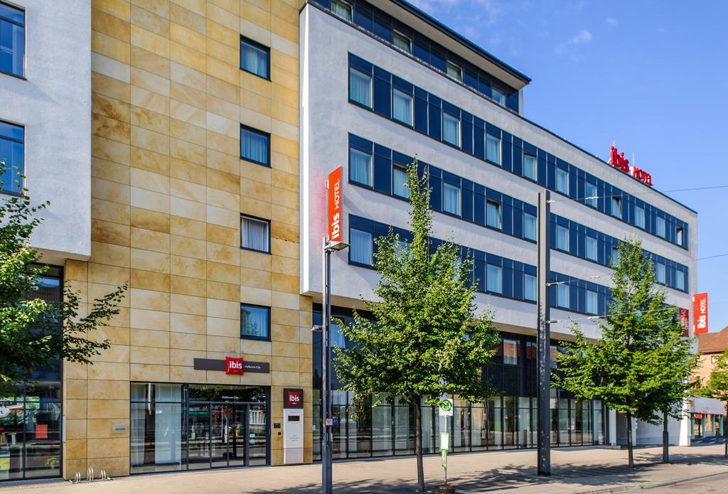 Ibis Hotel 2*