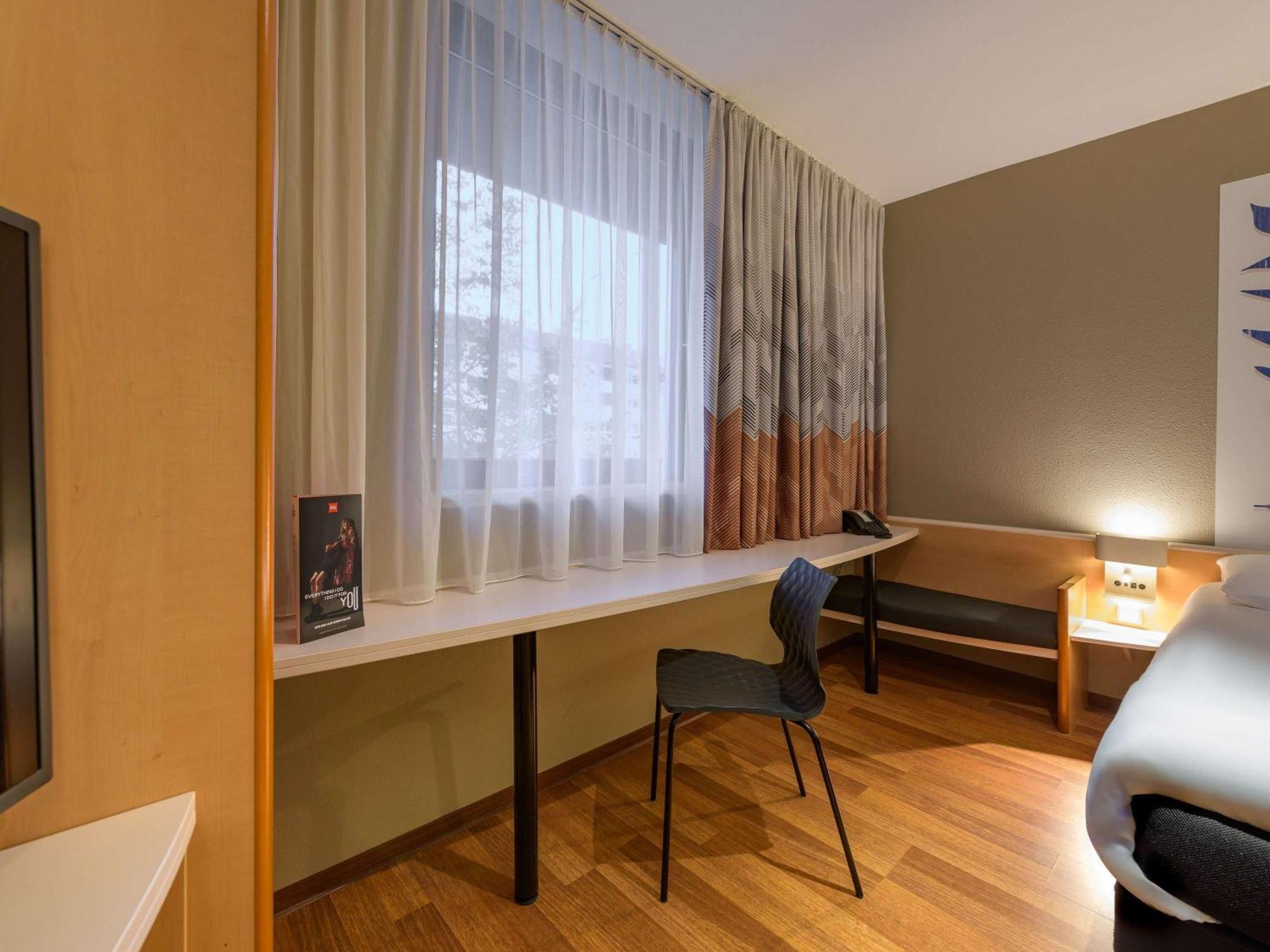 Hotel Ibis 2*