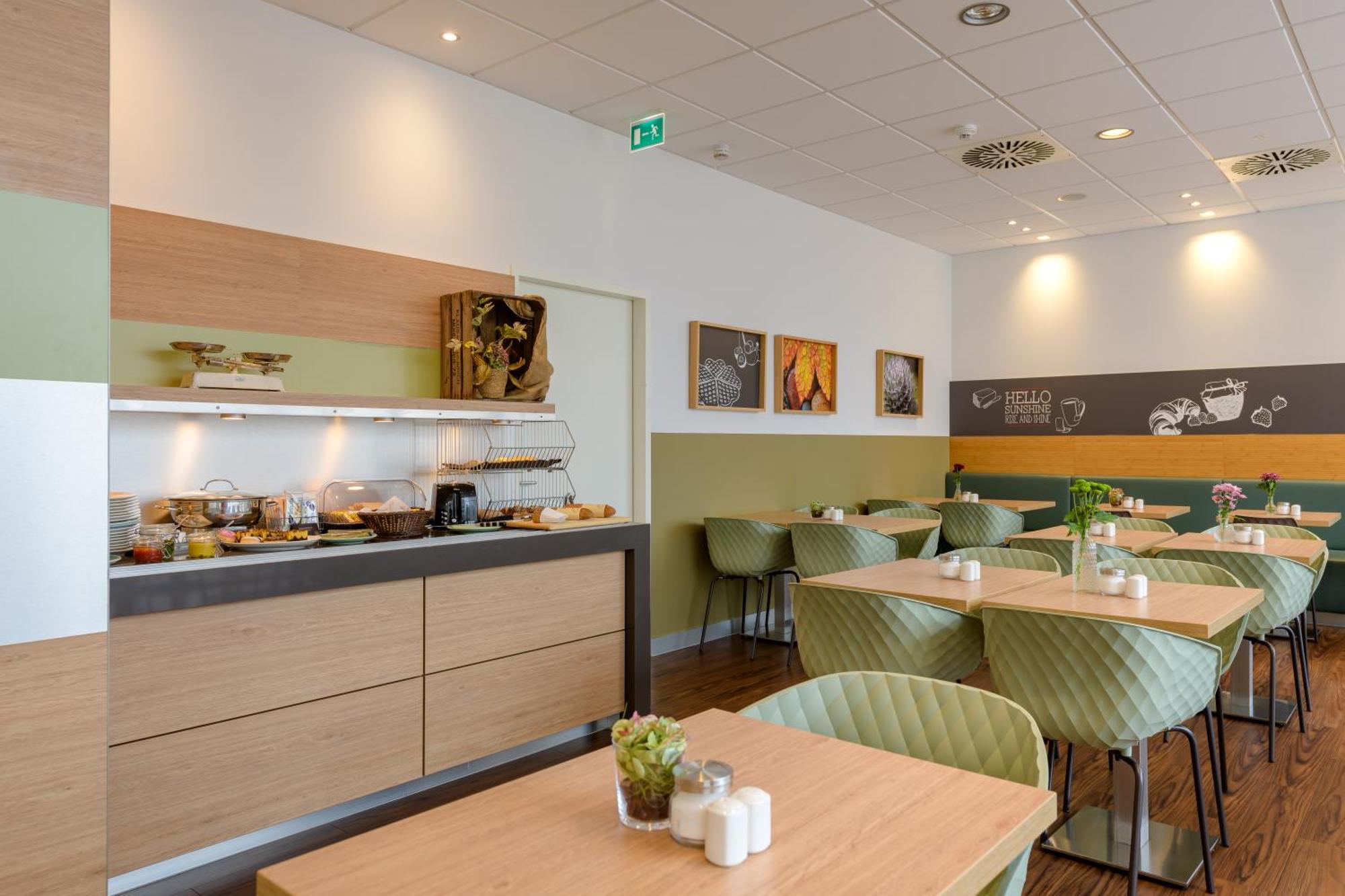 Ibis Hotel 2*