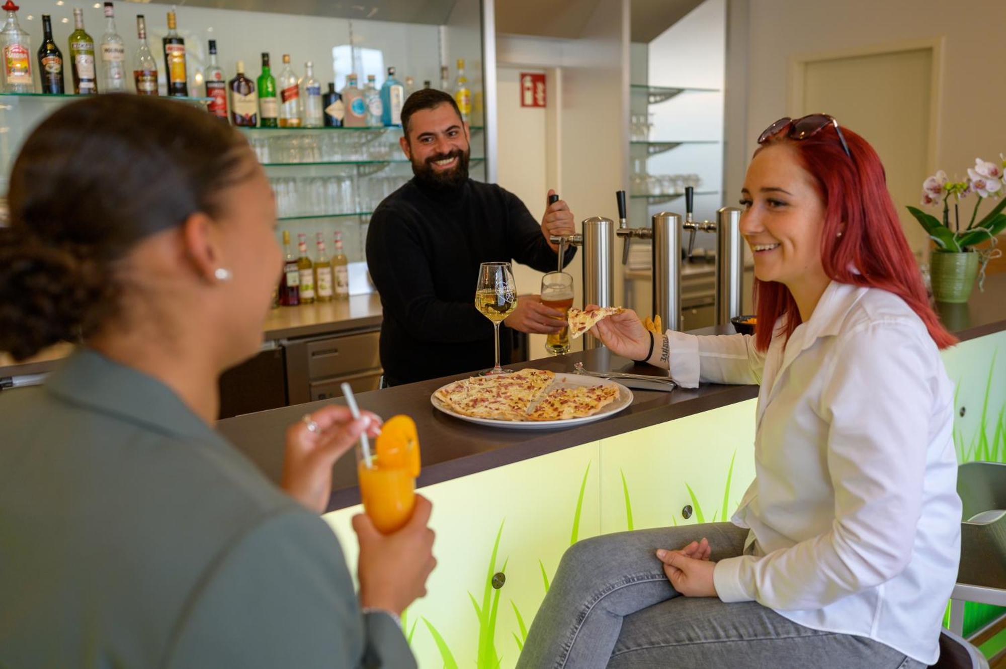 Ibis Hotel 2*
